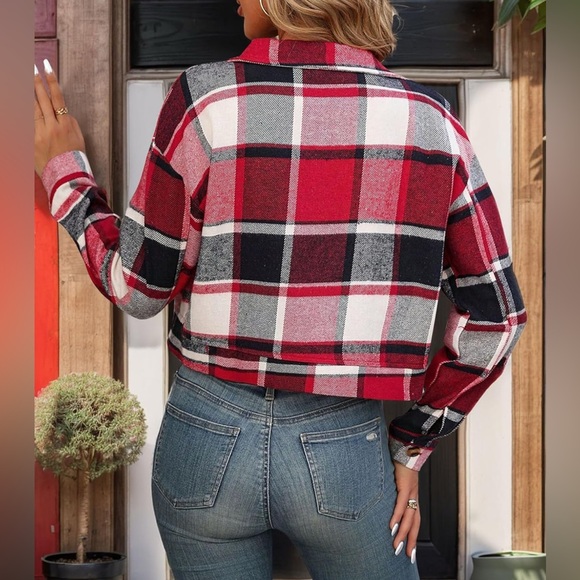 NWT - Women's Flannel Cropped Plaid Shacket Jacket - Picture 3 of 4